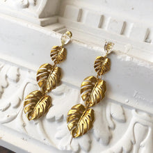Carica l'immagine nel visualizzatore di Gallery, Orecchini 3 Foglie