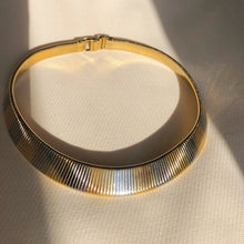 Carica l'immagine nel visualizzatore di Gallery, CHOCKER CENTURY