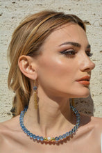 Carica l'immagine nel visualizzatore di Gallery, CRYSTAL CHOCKER celeste con perla